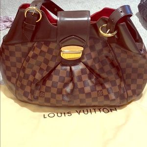 Louis Vuitton Damier